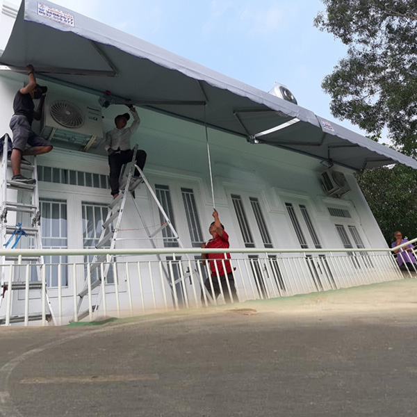 Lắp mái hiên di động giá rẻ tại Hà Nội
